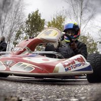 Harry Barlow Photo 16