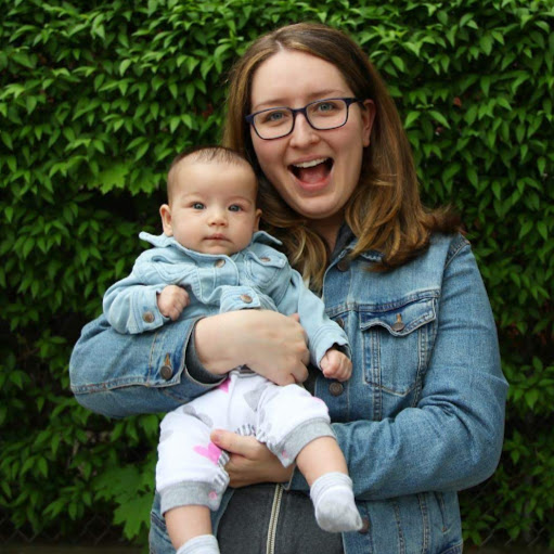 Sarah Williams Photo 48