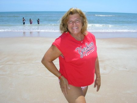 Gayle Roberts Photo 47