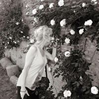 Jill Larsen Photo 15