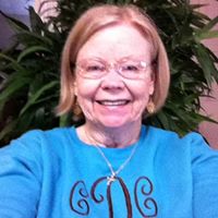 Charlotte Davis Photo 18