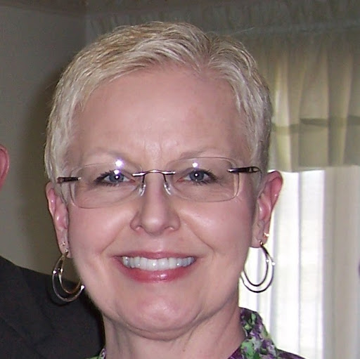 Karen Bennett Photo 18
