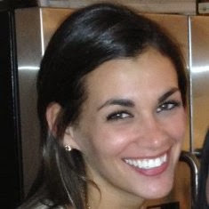 Laura Holt Photo 9