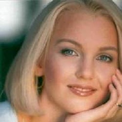 Terri Moore Photo 30