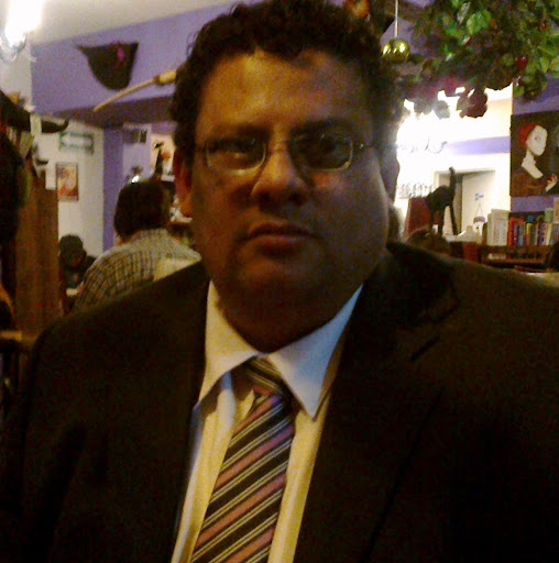 Ramon Macias Photo 10