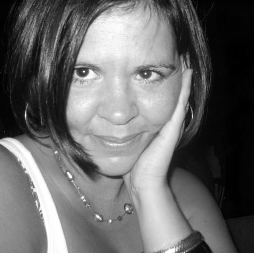 Andrea Olsen Photo 18