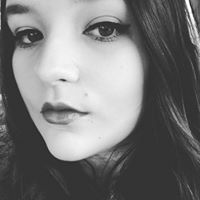 Katie Hurt Photo 7