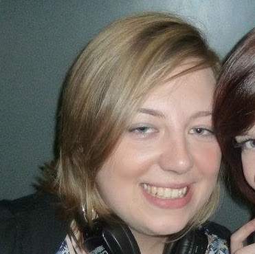 Anna Davies Photo 15