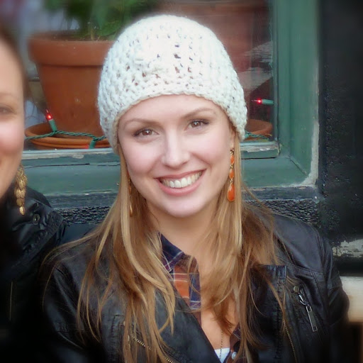 Andrea Petersen Photo 25