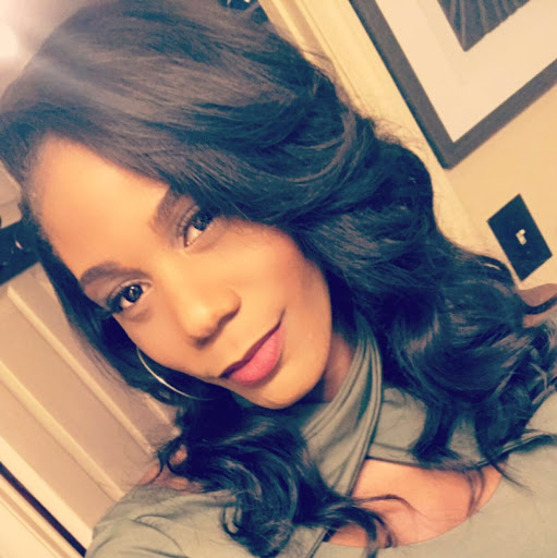 Erika Jones Photo 24