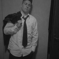 Michael Grossi Photo 20