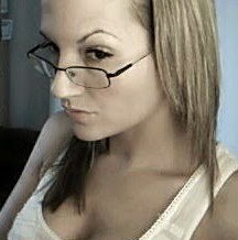 Julia Lowe Photo 28