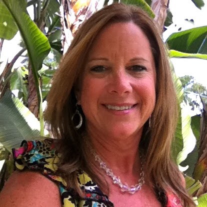 Julie Brown Photo 18