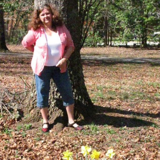 Vicki Holland Photo 15