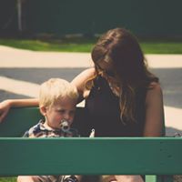 Sarah Nicholson Photo 42
