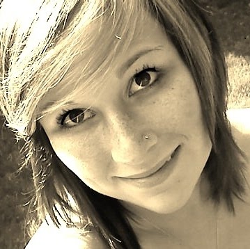 Elizabeth Vickery Photo 30