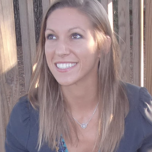 Jennifer Rowe Photo 26