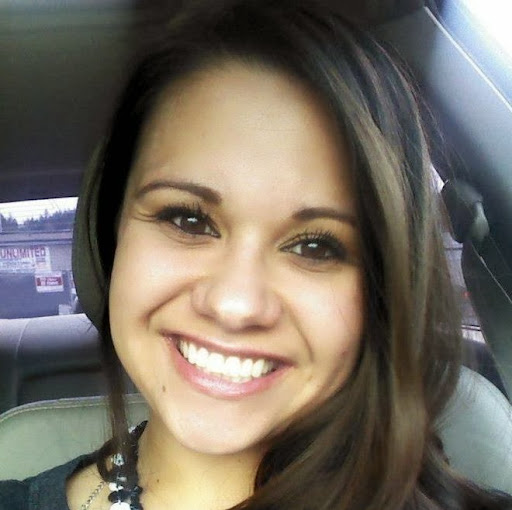 Cassandra Capas Photo 5