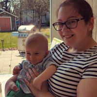 Jennifer Perrine Photo 14