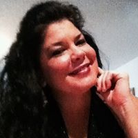 Terri Gonzalez Photo 16