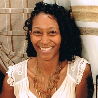 Karla Thompson Photo 19