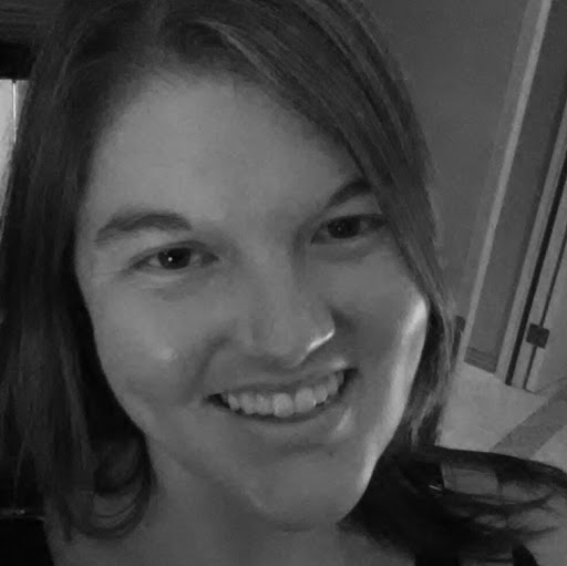 Julie Eckert Photo 4