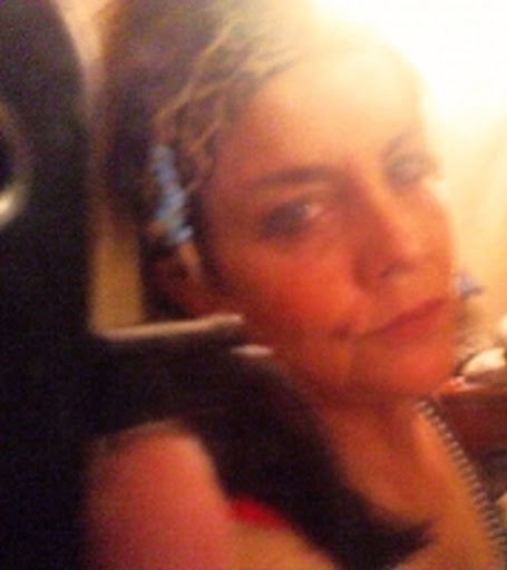 Kelly Rhodes Photo 25