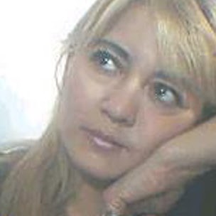 Kelly Saenz Photo 23