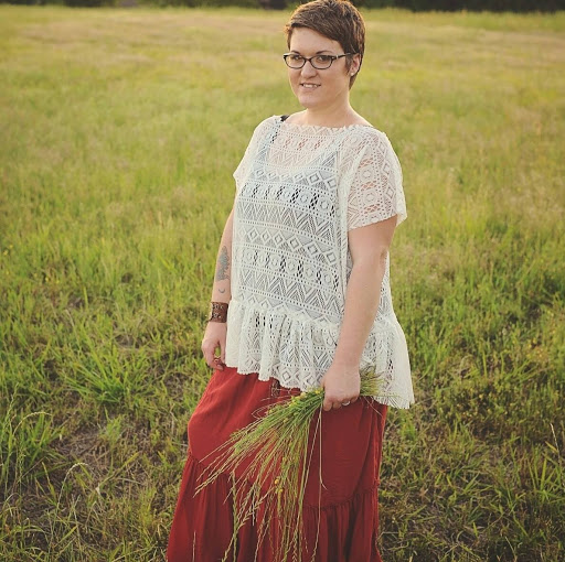 Katie Nelson Photo 3