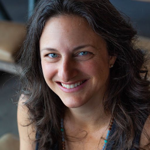Caroline Cain Photo 25
