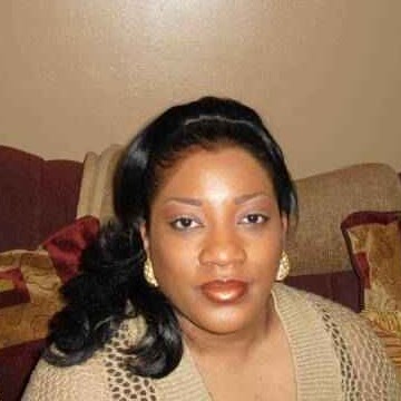 Cassandra Lowe Photo 12