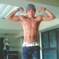 Robert Bello Photo 25