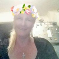 Lynda Scott Photo 18