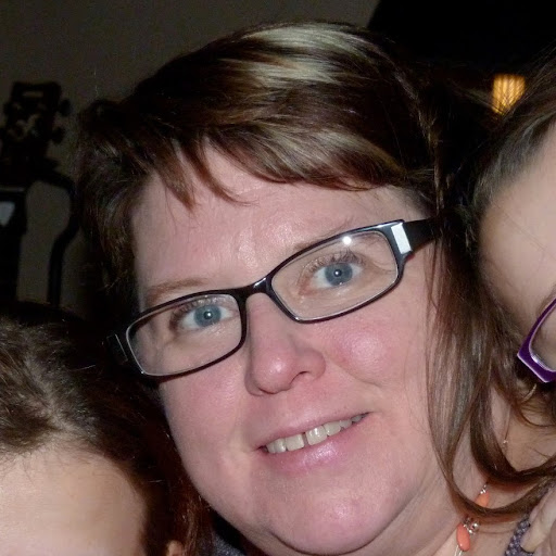 Deirdre Larkin Photo 12