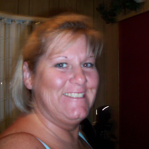Lynn Brown Photo 33