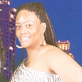 Erica Presley Photo 17