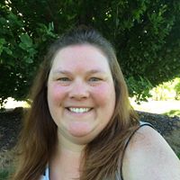 Amy Lewellyn Photo 9