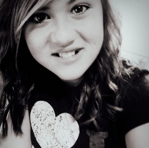 Anna Torres Photo 10