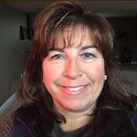 Michelle Hutt Photo 5