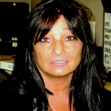 Donna Archer Photo 34