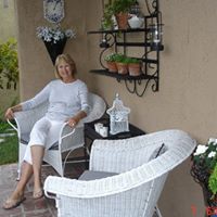 Karen Bonner Photo 21