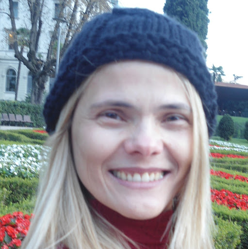 Sandra Moura Photo 33