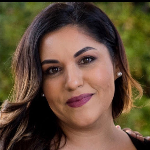 Lisa Marquez Photo 31