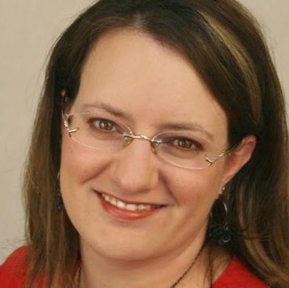 Paula Kennedy Photo 10