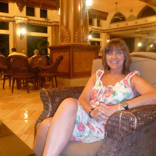 Suzanne Monk Photo 3