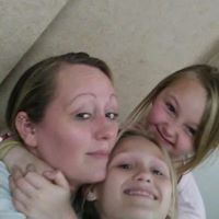 Heather Larson Photo 22