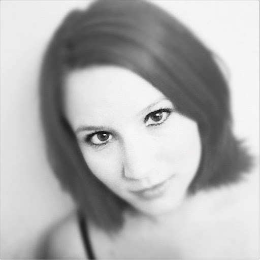 Amy Woodard Photo 19