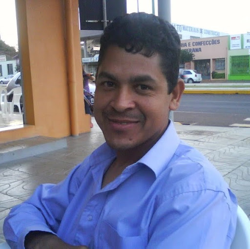 Daniel Lara Photo 10