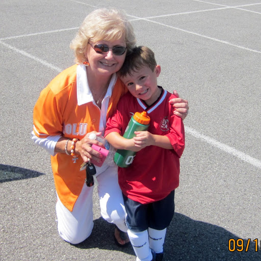 Betty Samples Photo 4