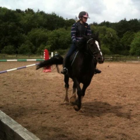 Amy Nicholson Photo 33